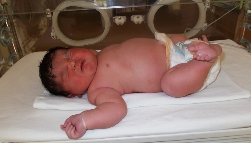 Бебе великан се роди в пловдивска болница