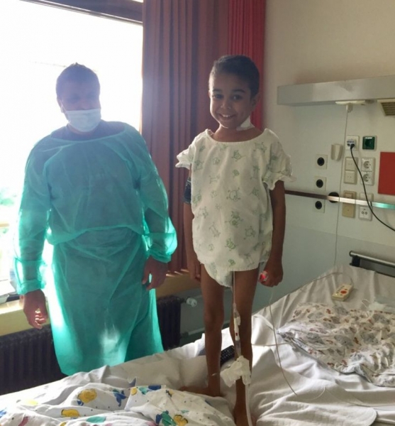 Щастлива развръзка! 9-годишният Байрям вече е на крака след трансплантацията в Германия