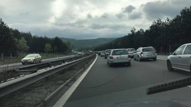 Разширяват “Тракия“ с 3 ленти до Пловдив! Магистралата вече била тясна