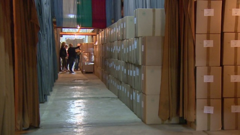 Новите униформи потеглиха към полицаите