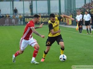 Лошо! Ботев - ЦСКА 1:4, канарчетата с 10 човека