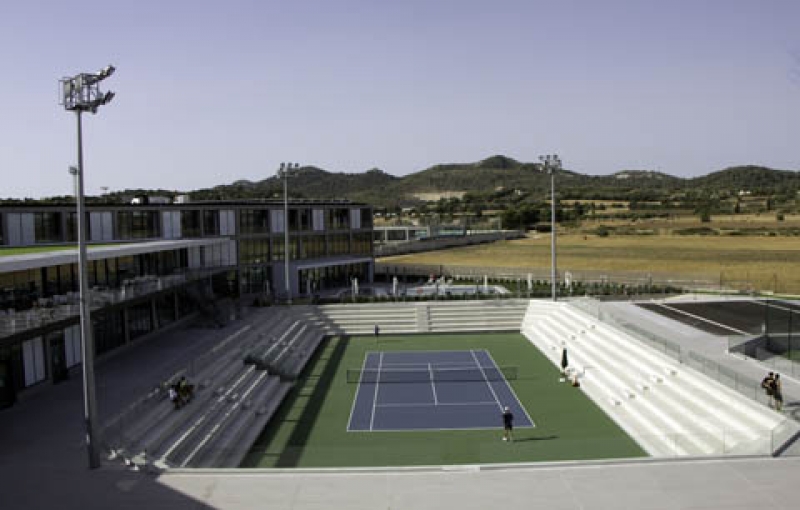 Тенисист на Локо тренира в академията на Рафа Надал