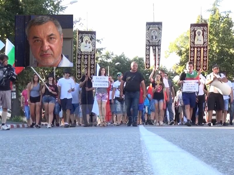 Валери Симеонов скастри протестиращите в Асеновград, харчели по 10 хиляди на протест ВИДЕО