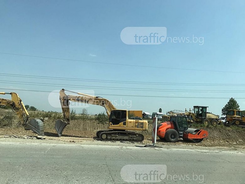 Ударно ремонтират пътя Пловдив – Асеновград и в събота, на места има ограничения СНИМКИ