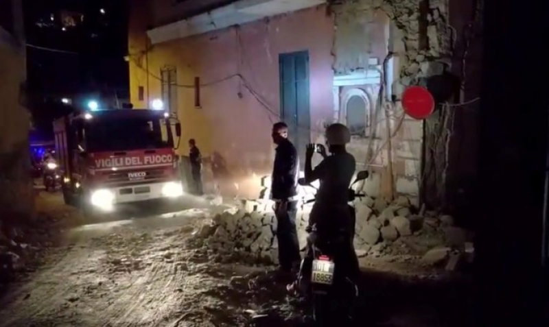 Опустошително земетресение в Италия, има загинали и ранени СНИМКИ