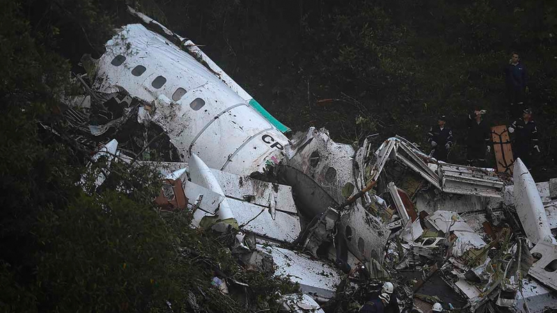 Вижте покъртителния разказ на оцелелите от самолетния кошмар с Чапекоензе ВИДЕО