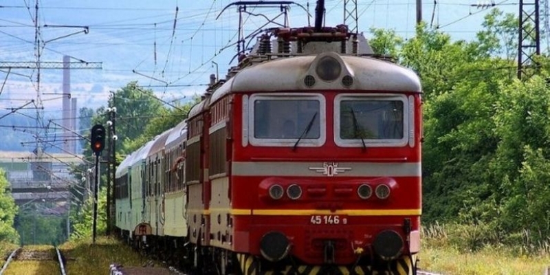 Променят маршрута на влакове към Пловдив заради ремонт