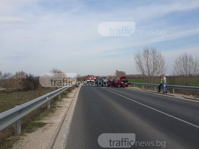 Жесток челен сблъсък отне живота на четирима край Нова Загора