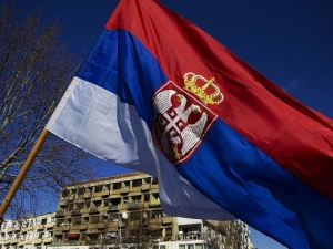 Бентли се вряза в кортежа на сръбския президент