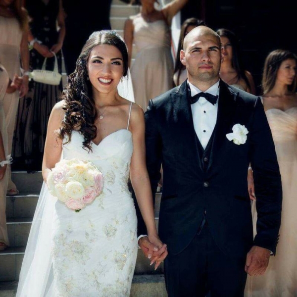 Невероятен жест: Младоженци даряват парите от сватбата си на деца СНИМКА