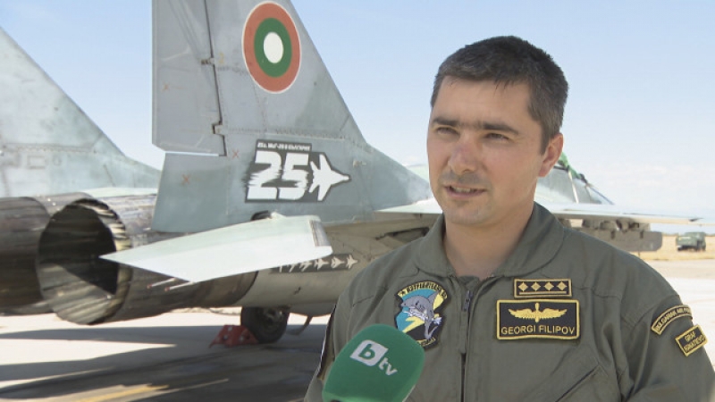 Наши пилоти тренират редом с италианските си колеги в Пловдив