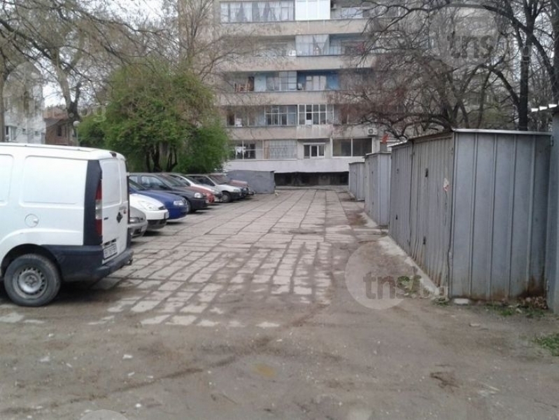 Разчистват Кючука от стари гаражи