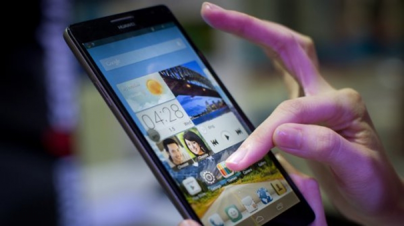 Експерти алармират: 50 мобилни приложения точат сметките ни