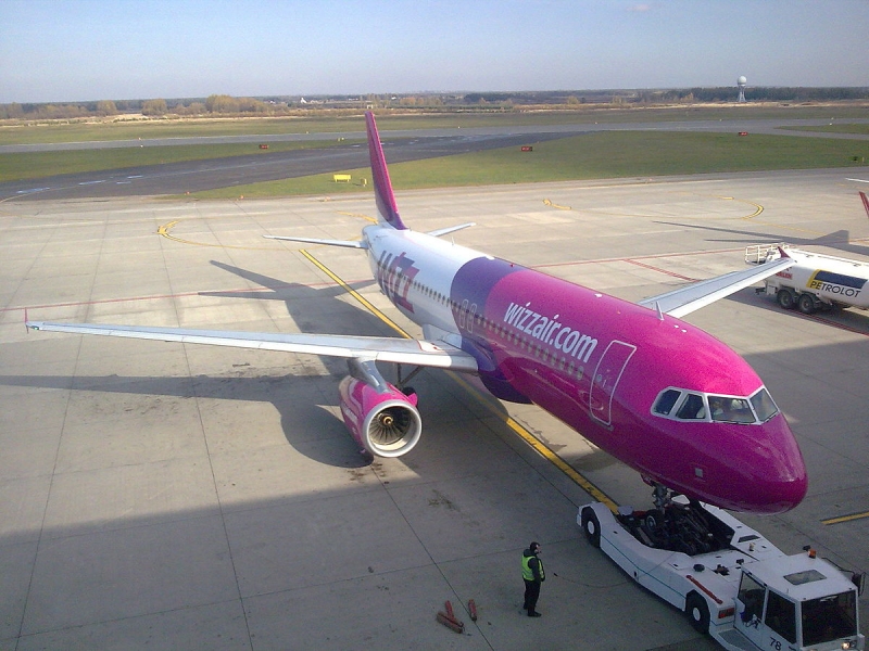 Wizz Air спира полетите си от София до три европейски града