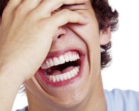 Тези 3 зодии ще ви накарат да се смеете до полуда