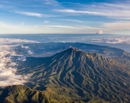 Масова евакуация на Бали, 50 000 души са напуснали домовете си