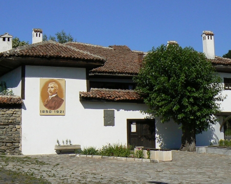 Напрежение и протест в Сопот