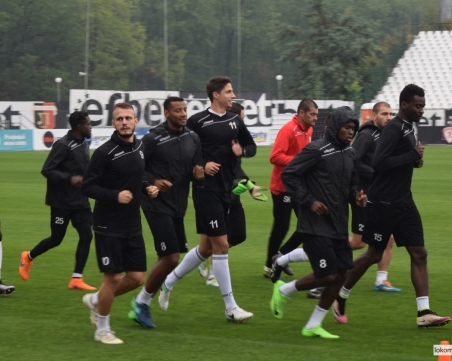 Локо върна Дани Кики