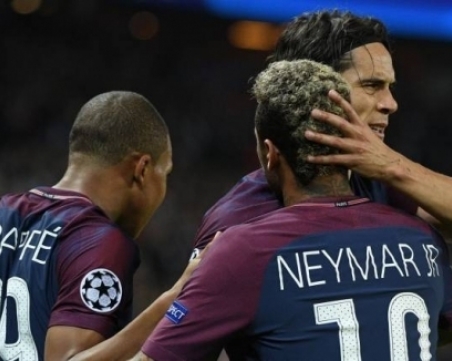 Атомното трио на ПСЖ попиля Байерн в Париж