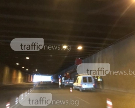 Ограничават движението в подлеза на “Гладстон“