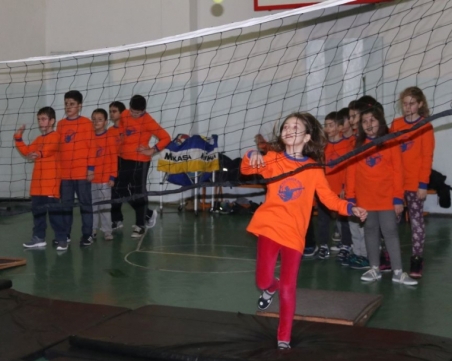 Историческо! Виктория Волей с два отбора при момичетата