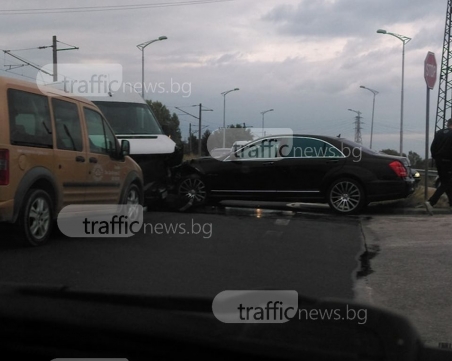 Меле на Скобелева майка! Бус размаза 