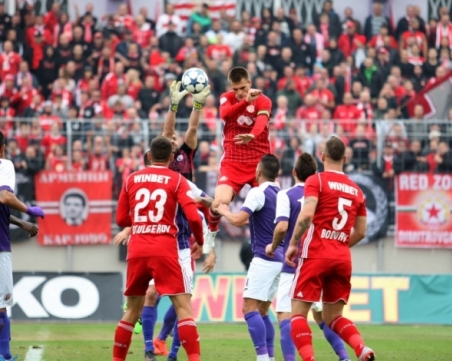 Етър спря ЦСКА в 100-минутна драма с автогол и глътнат език