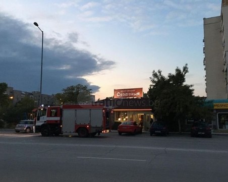 Пламна аспирацията на ресторант в Тракия СНИМКИ