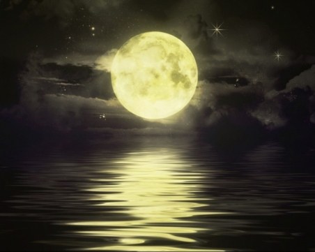 Златна Луна? Какъв щеше да бъде светът, ако месечината бе от чисто злато?