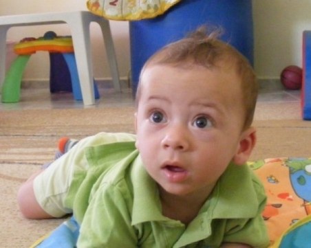 След повече от година малкият Енчо вече си има акт за раждане