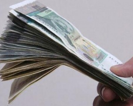 Стигаме заплатите в Германия след... 366 години