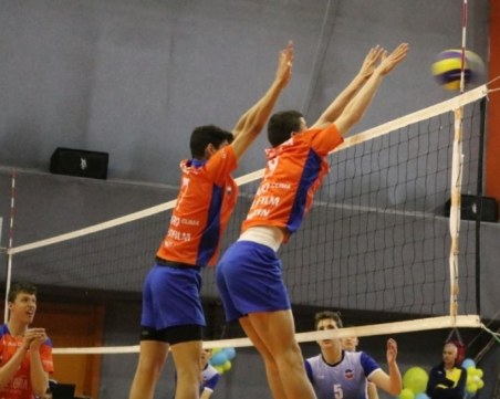 Виктория Волей победи ВК Строител в първото пловдивско дерби