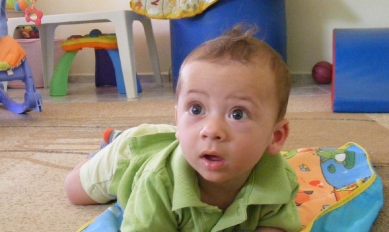 След повече от година малкият Енчо вече си има акт за раждане