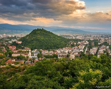 Мразовита сутрин в Пловдив, градусите обаче се покачват