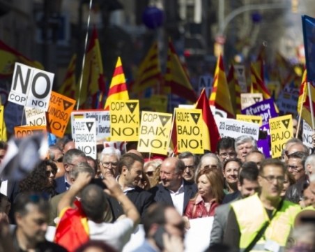 Протест блокира Каталуния днес,  футболистите на Барселона също се включват