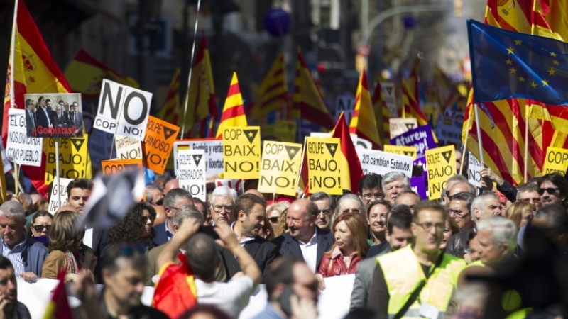 Протест блокира Каталуния днес,  футболистите на Барселона също се включват