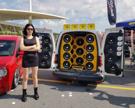 Надсвирване с ...коли на Роженските поляни този уикенд