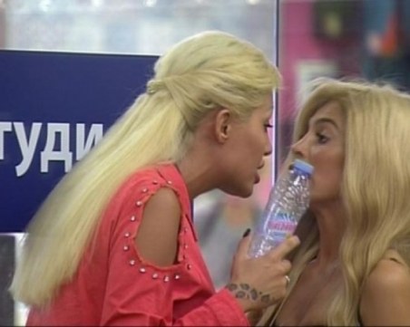 На косъм от бой: Джулияна Гани скочи на Мегз, един съквартирант ще пожелае да напусне ВИДЕО