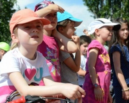 Повече семейства у нас ще получат детски надбавки