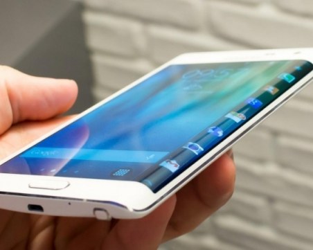 Учени: Съобщенията от смартфона влошават настроението