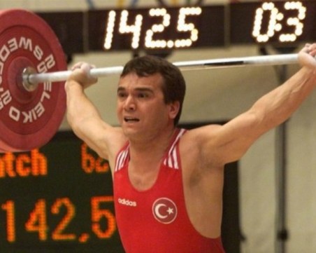 Добра новина! Откриха донор за щангиста Наим Сюлейманоглу