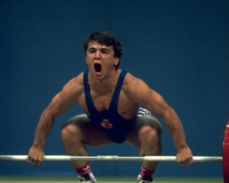 Добри новини: Операцията на Наим успешна, вече е в съзнание, с добри показатели