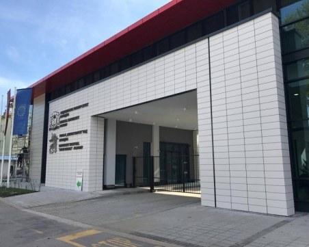 Преобразиха входа на Медицинския университет СНИМКИ