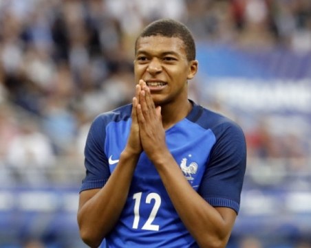 Звездата на Франция: Емил Костадинов? Нямам опит с призраци