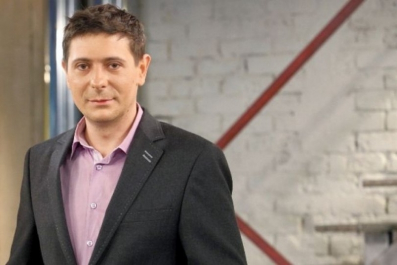 Журналистите от Нова ТВ с въпроси към Тодоров и Симеонов след скандала