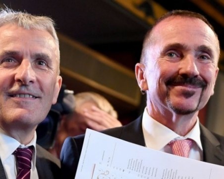 Еднополова любов: Български архитект сключи брак с германски депутат ВИДЕО