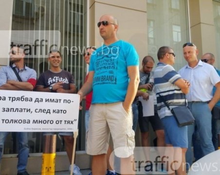 След протестите на пловдивските полицаи: вдигат заплатите на служителите на реда от 2018