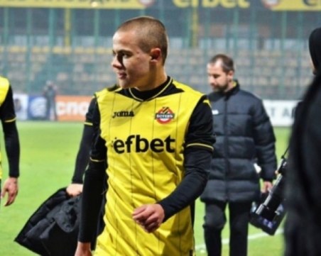 Талант на Ботев аут от национала, оспорвал тактиката на треньора