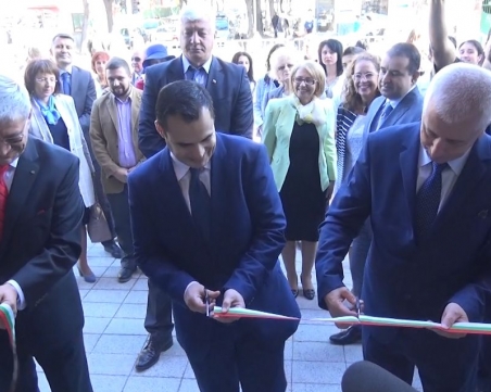 Прерязаха лентата на новото бижу в Медицински университет-Пловдив ВИДЕО