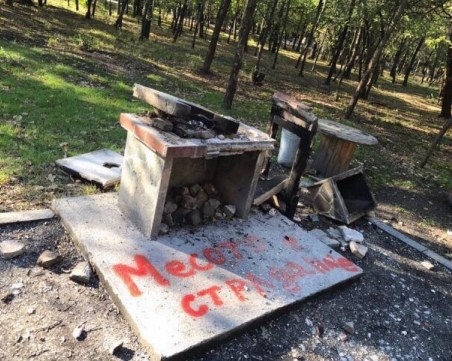 Разкол сред веганите! Спорят дали вандалската акция на “Лаута“ е полезна или вреди на каузата им